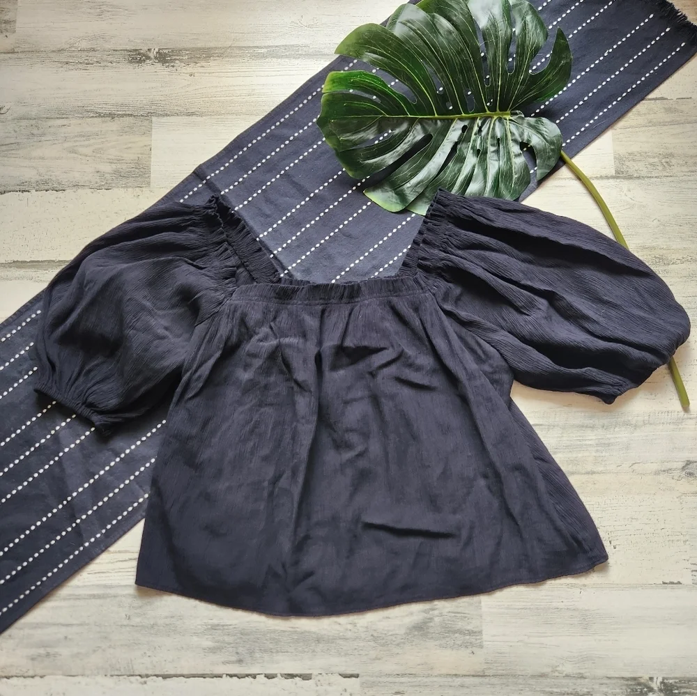 Abercrombie & Fitch Crinkle Texture Square Neck Puff Sleeve Blouse Black Large